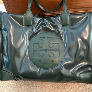 Fantastic condition limited edition Tory Burch Ella Tote in recycled rubber